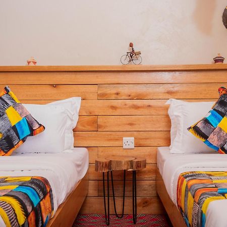 Kaswa Lodge Fort Portal ภายนอก รูปภาพ