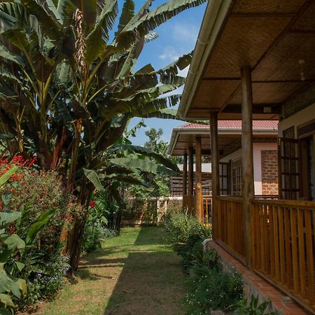 Kaswa Lodge Fort Portal ภายนอก รูปภาพ