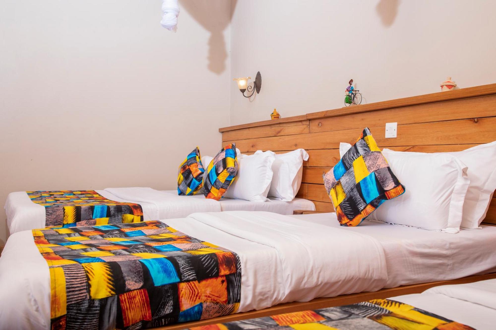 Kaswa Lodge Fort Portal ภายนอก รูปภาพ