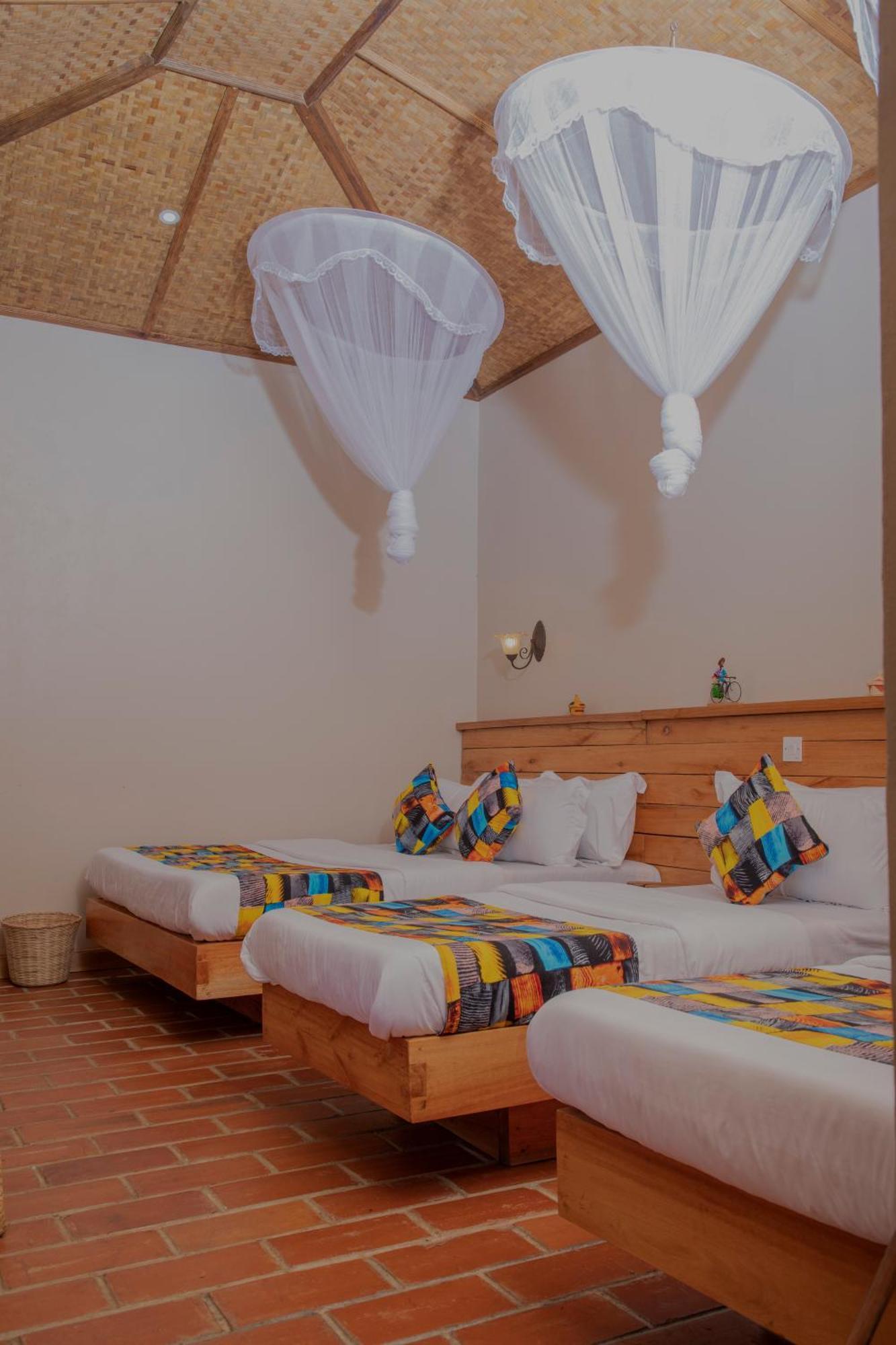 Kaswa Lodge Fort Portal ภายนอก รูปภาพ