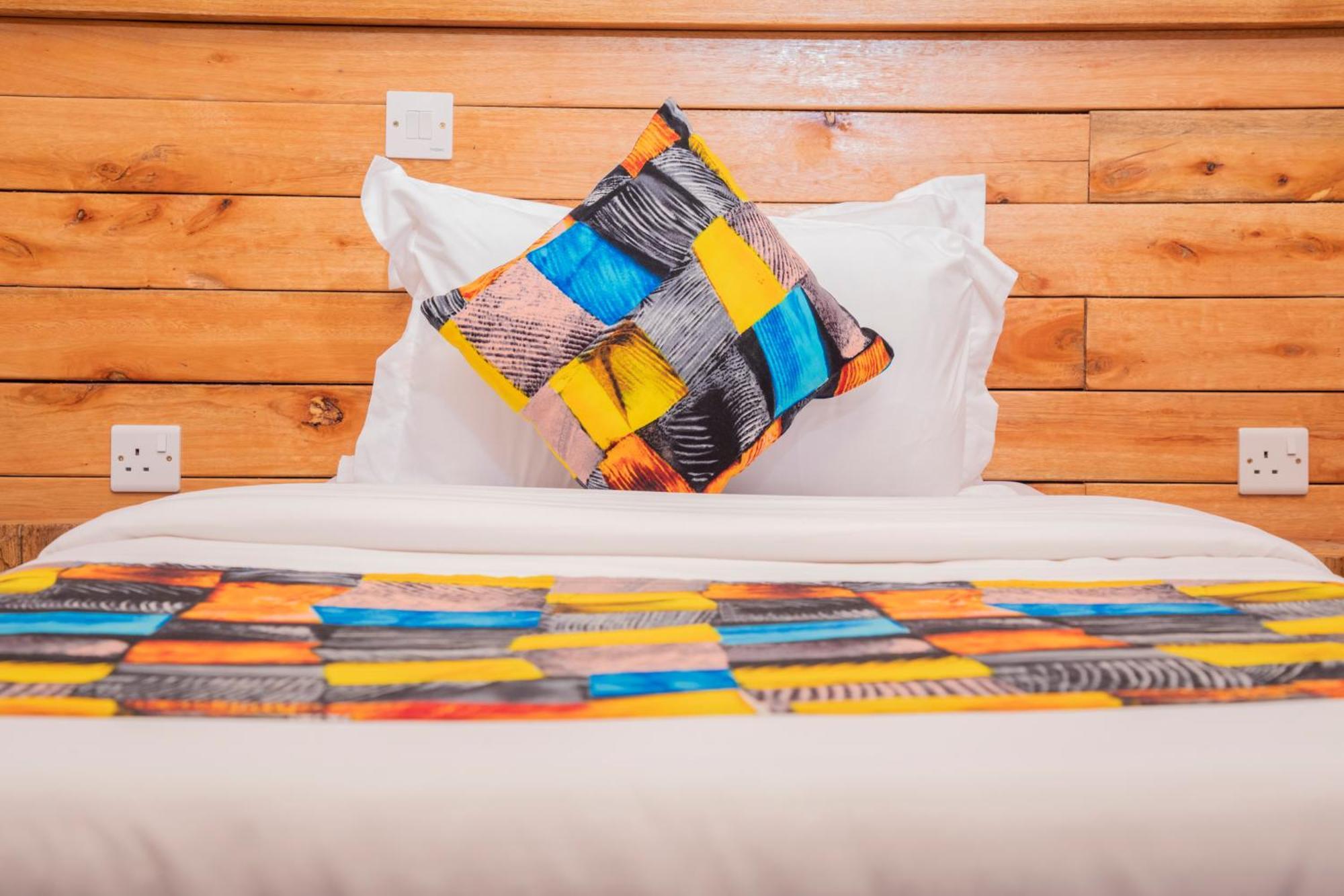 Kaswa Lodge Fort Portal ภายนอก รูปภาพ
