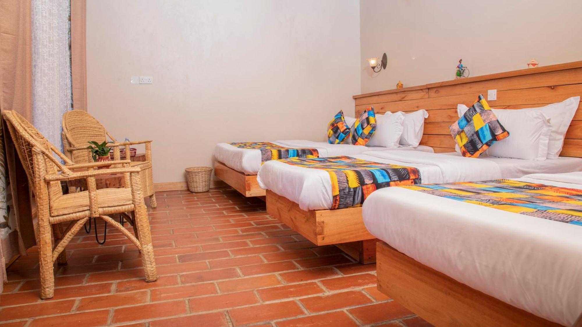 Kaswa Lodge Fort Portal ภายนอก รูปภาพ
