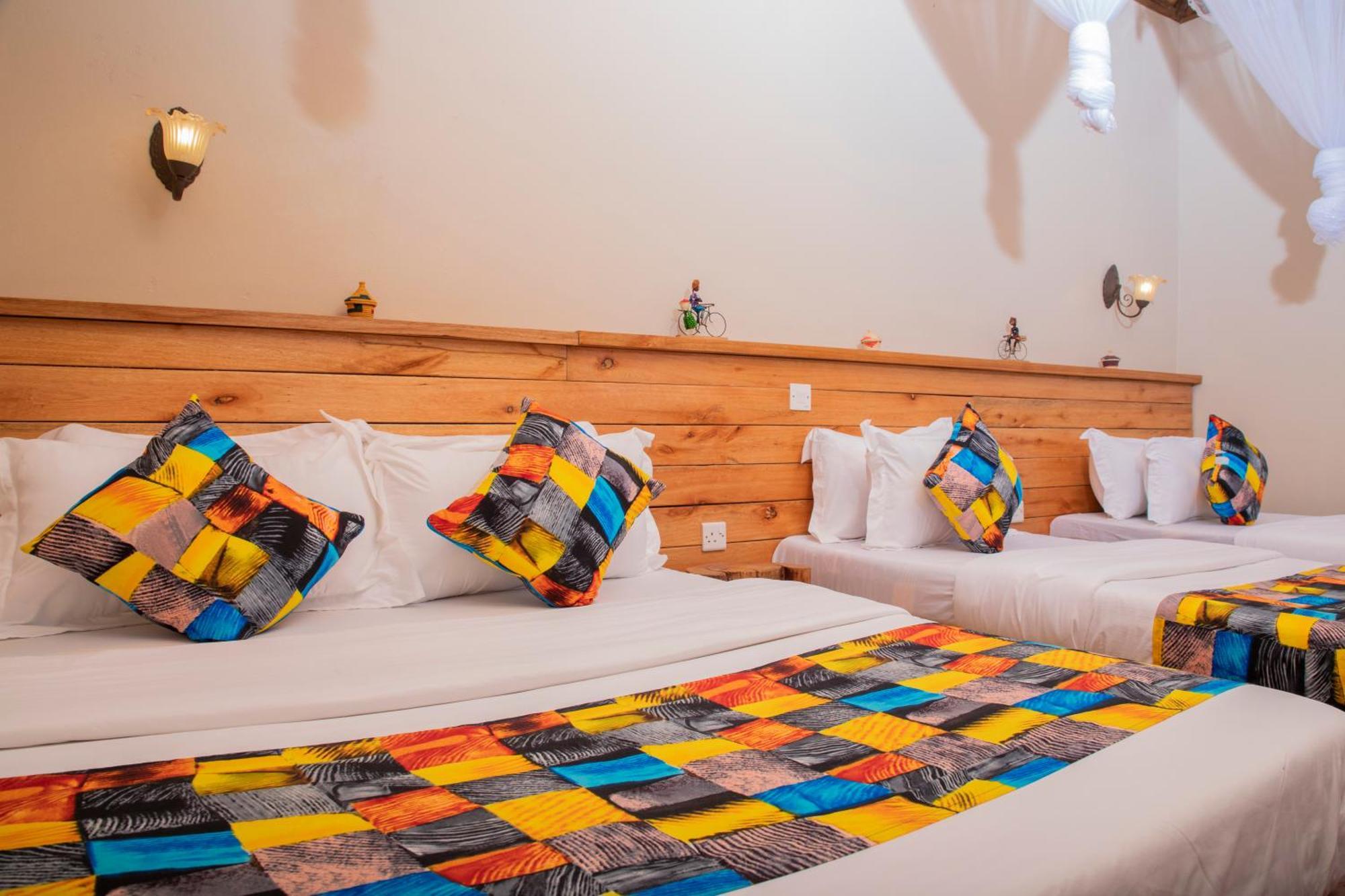 Kaswa Lodge Fort Portal ภายนอก รูปภาพ