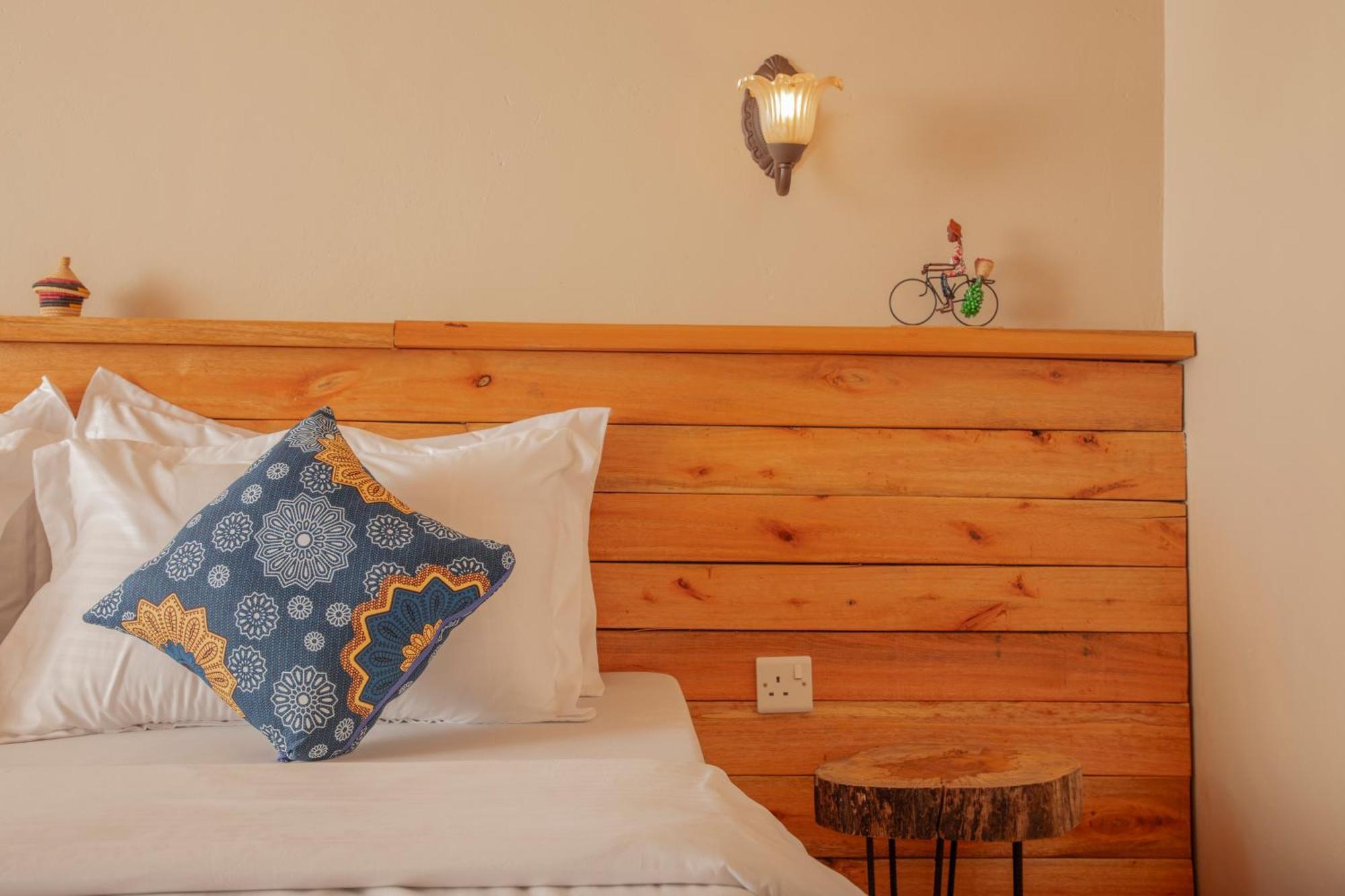 Kaswa Lodge Fort Portal ภายนอก รูปภาพ